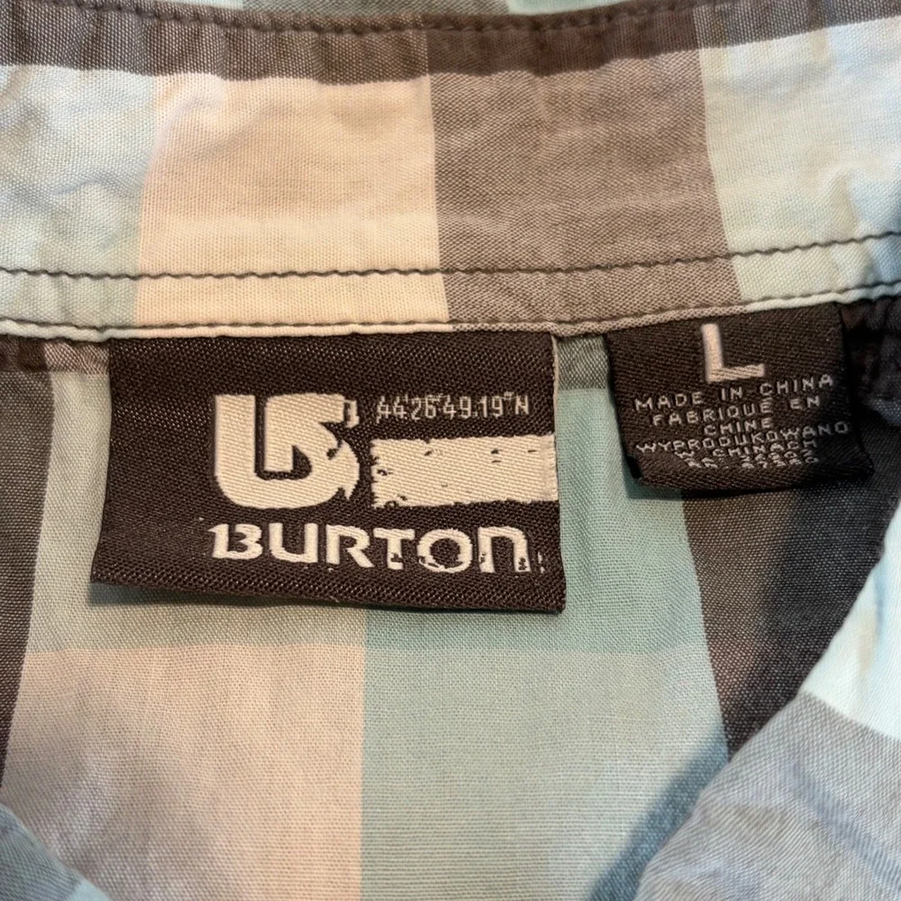 Burton Button Up Shirt Mens Large Blue Plaid Short Sleeve Casual Outdoor Pocket - Picture 2 of 6